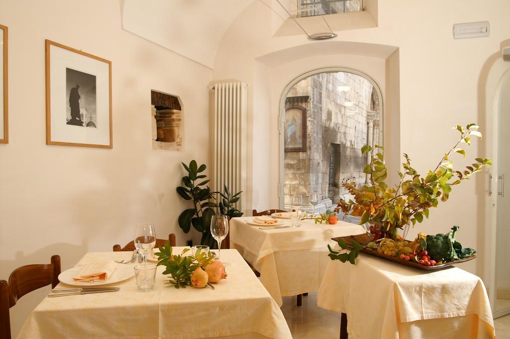 La Locanda Di Gino スルモナ エクステリア 写真
