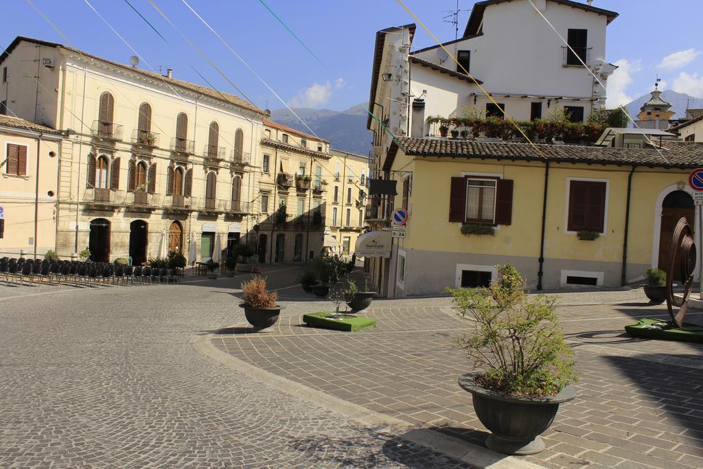 La Locanda Di Gino スルモナ エクステリア 写真